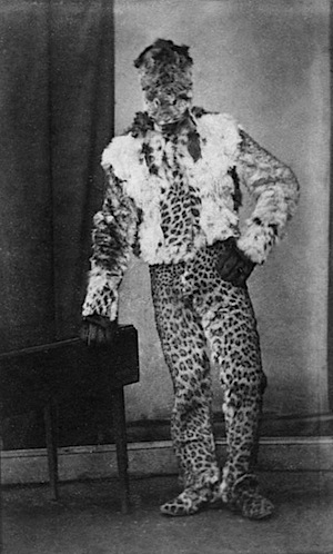costume leopard.jpg